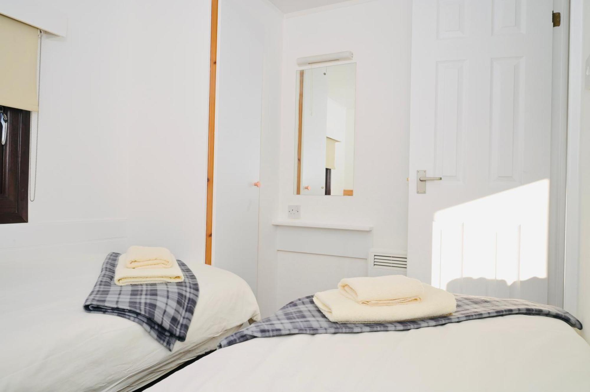 Lodge Cabin With Fabulous Views - Farm Holiday Stranraer Εξωτερικό φωτογραφία