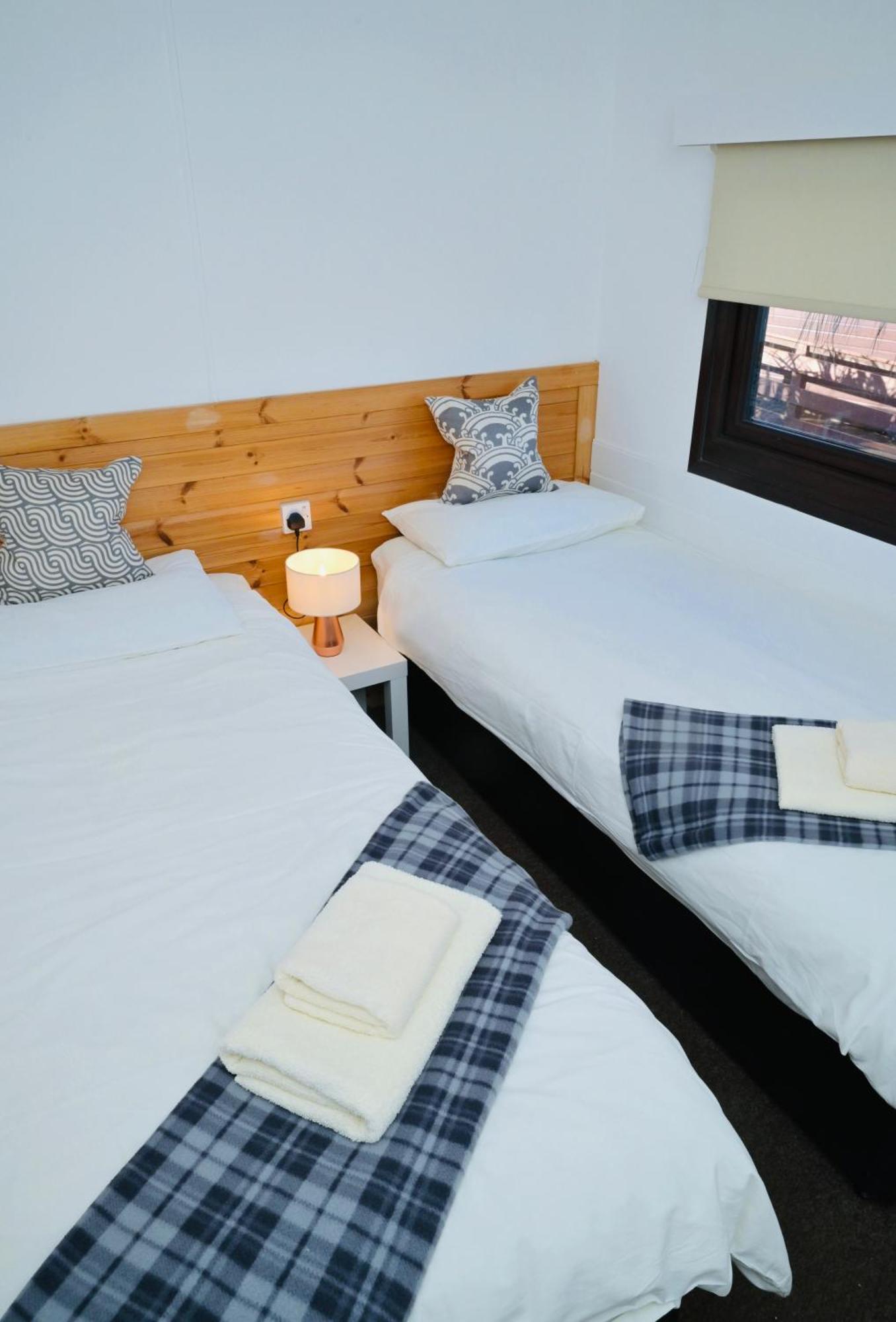 Lodge Cabin With Fabulous Views - Farm Holiday Stranraer Εξωτερικό φωτογραφία